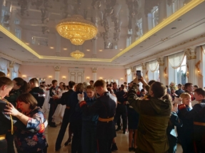 HMppUZk-DWA HMppUZk-DWA