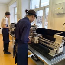 8bXg5BXYh4Q 8bXg5BXYh4Q